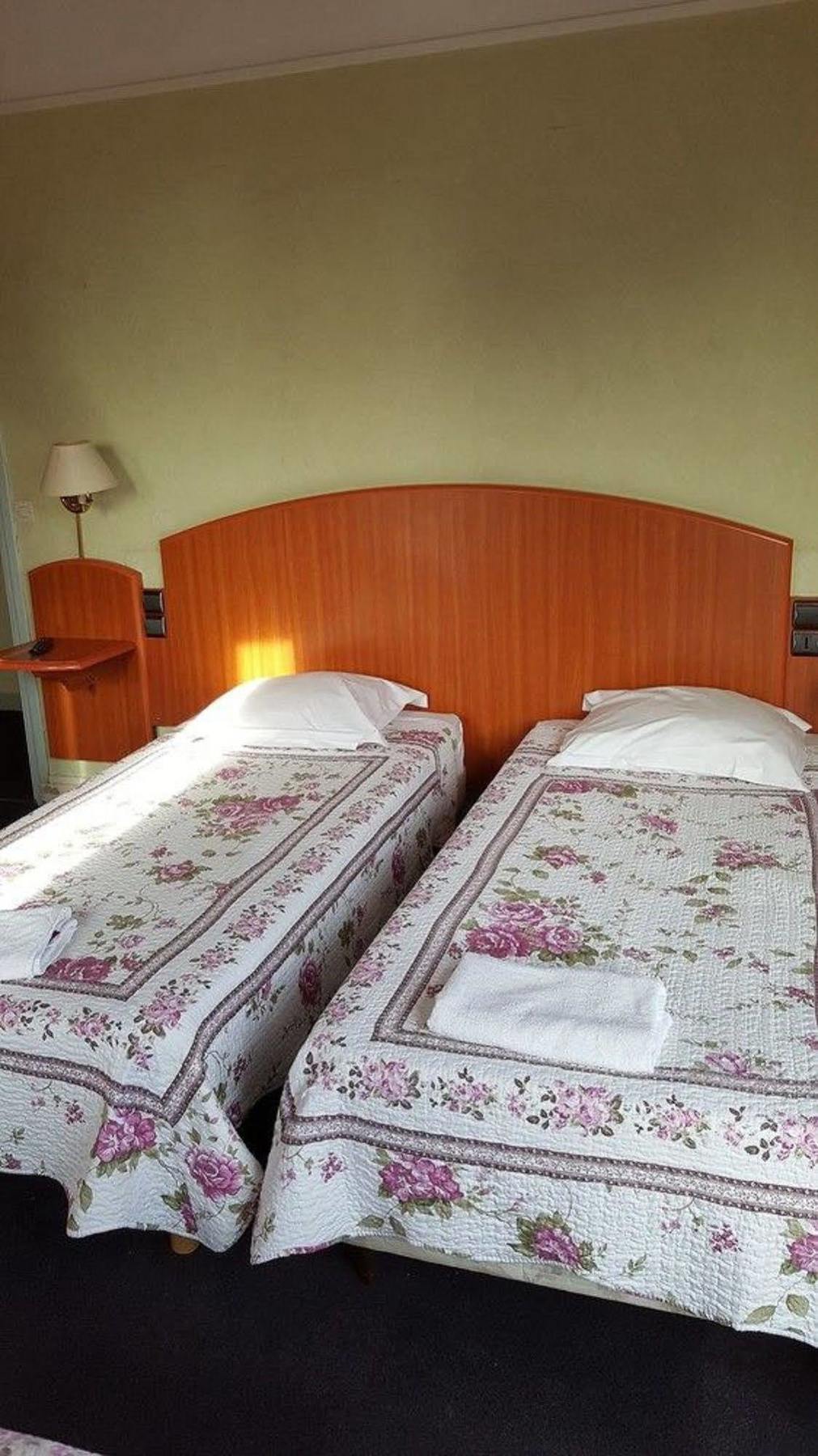 The Originals Boutique, Hotel Le Marignan,Le Havre Centre Gare Exterior foto